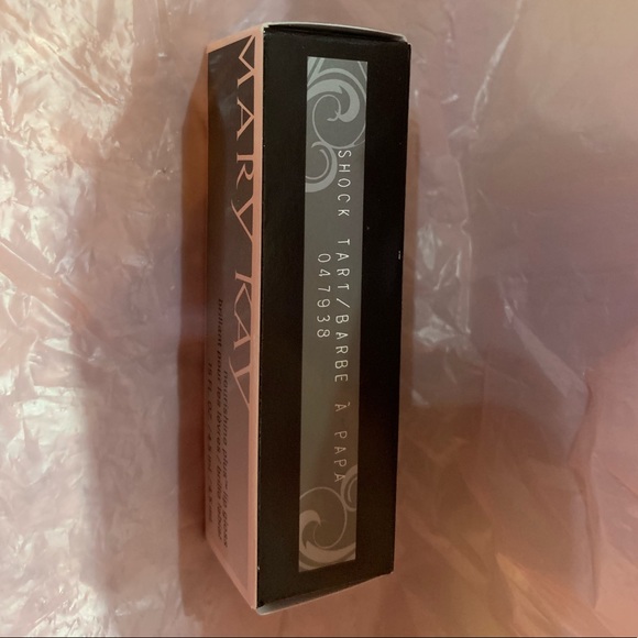 🌷Mary Kay NouriShine Lip Gloss Shock Tart - Picture 2 of 3